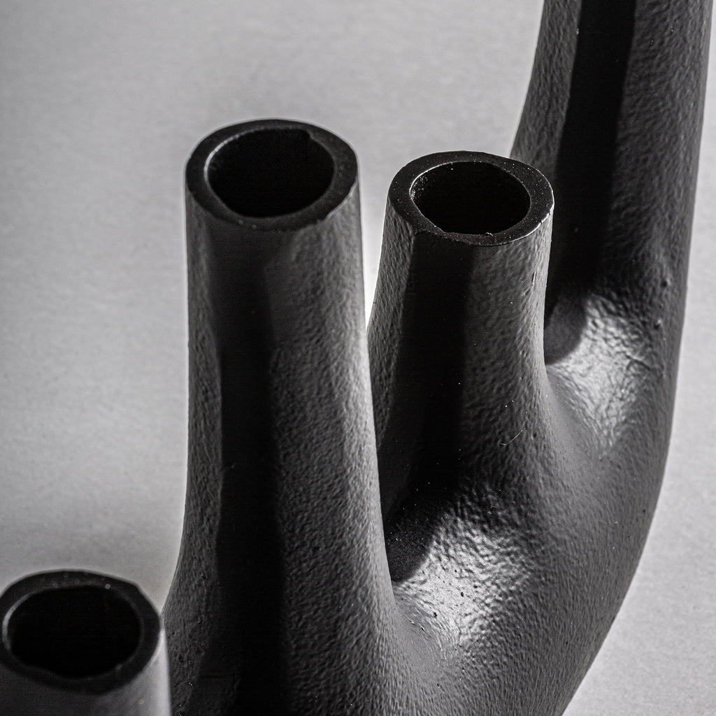 Moderne Schwarze Vase mit Vier Öffnungen