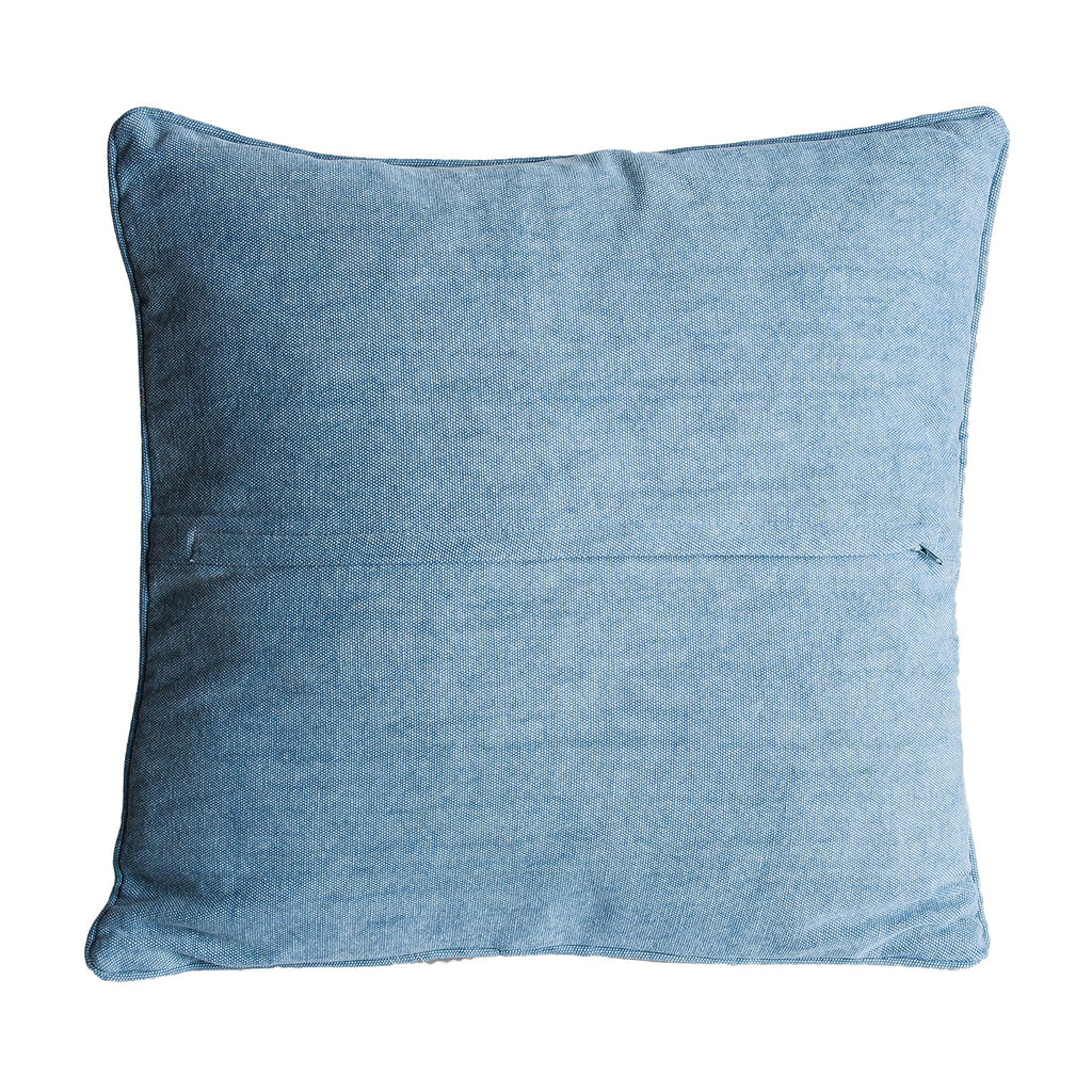 Blaues Kissen aus Baumwolle mit Stickereien verziert - Maison Oudh