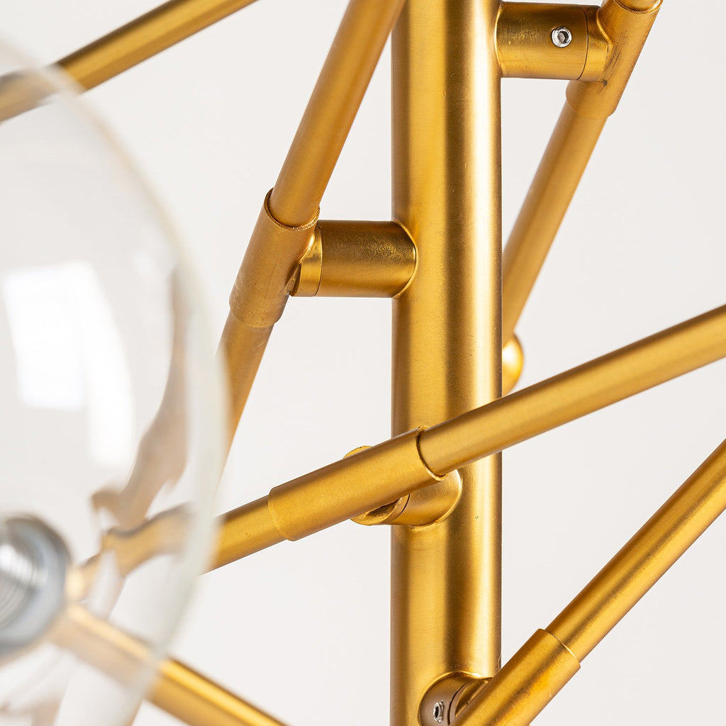 Goldene Deckenleuchte kombiniert mit acht transparenten Glaskugeln - Maison Oudh