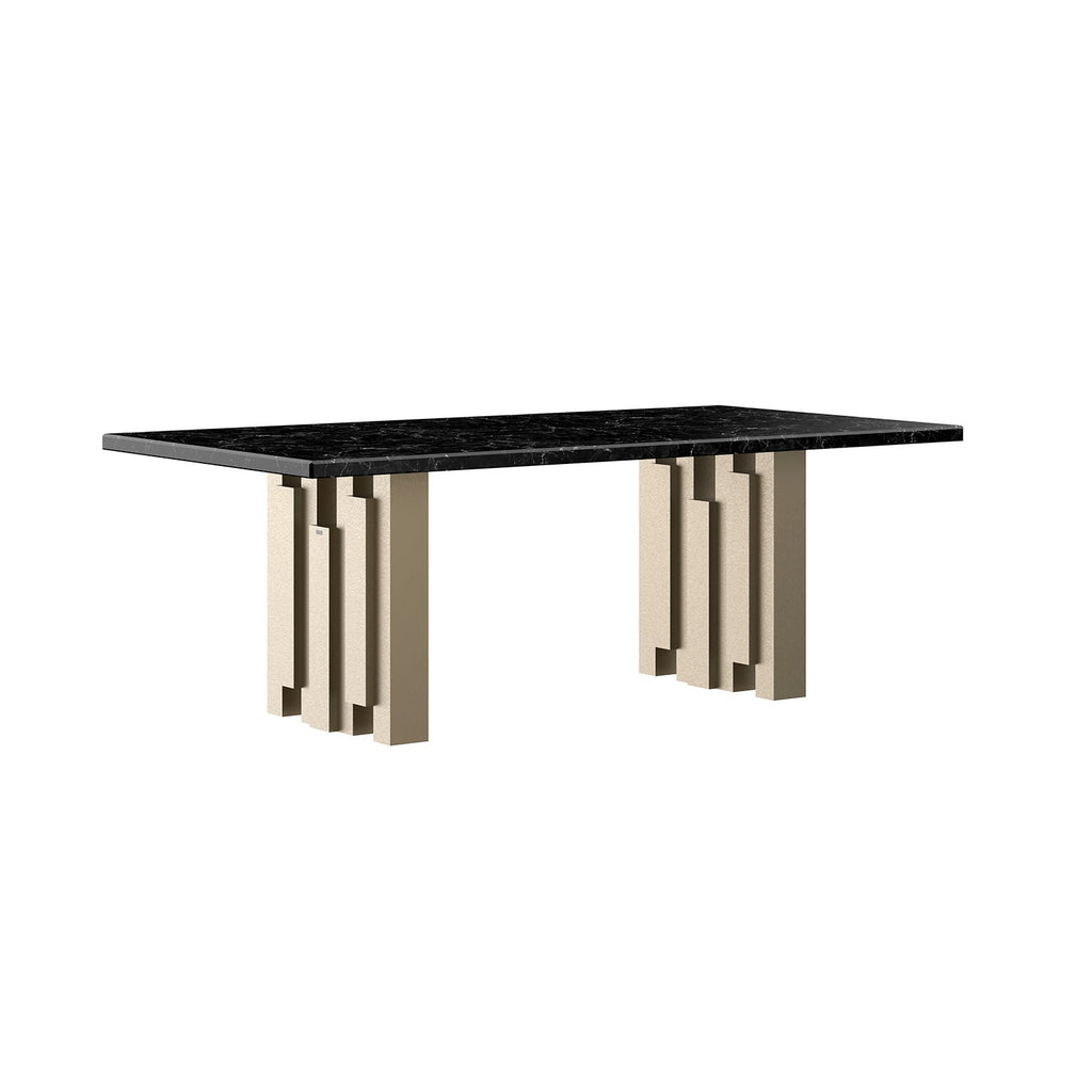 Grosser Esstisch mit einer marmorierten schwarzen Glasplatte - Maison Oudh