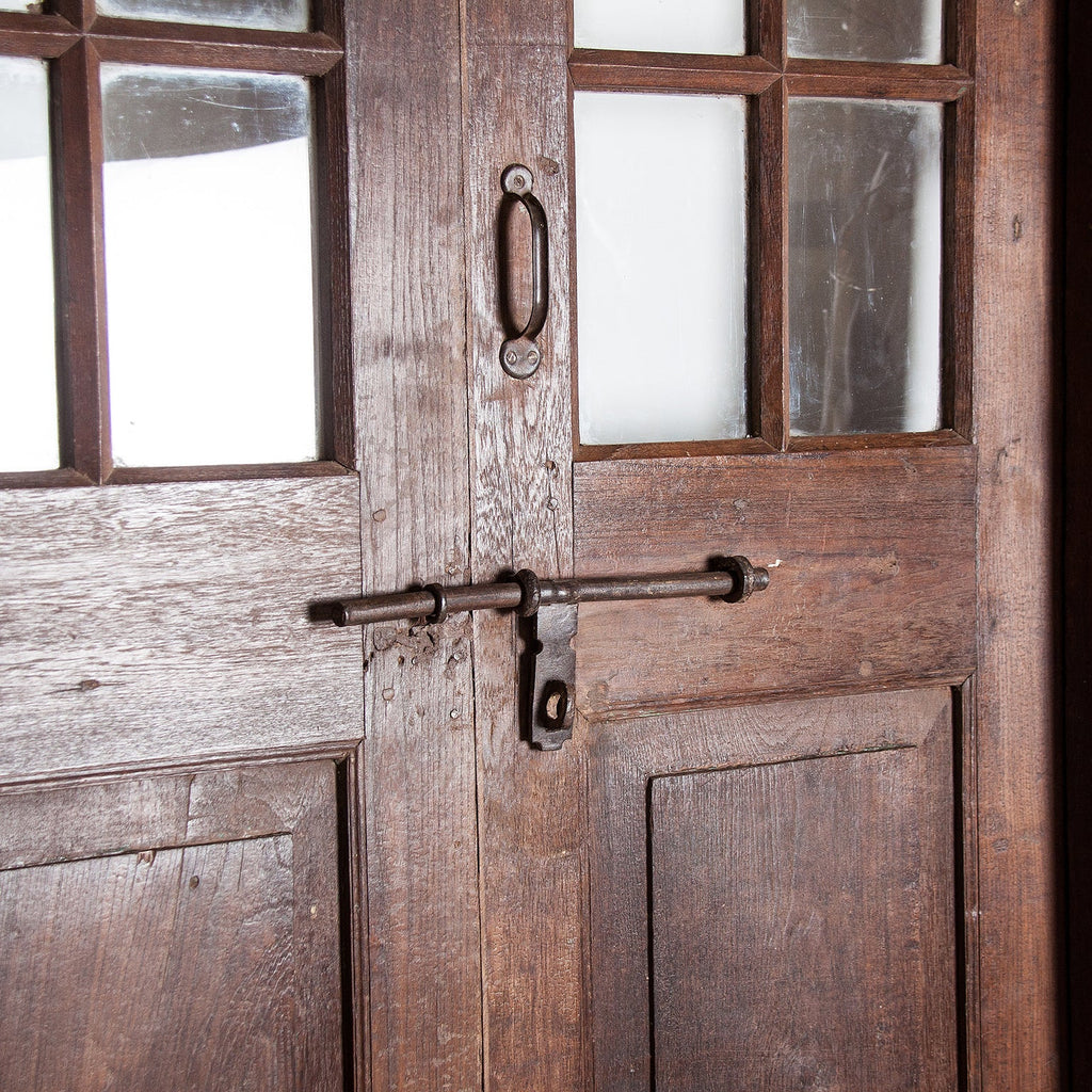 Handgefertigte Tür aus Antikem Teakholz kombiniert mit Glas