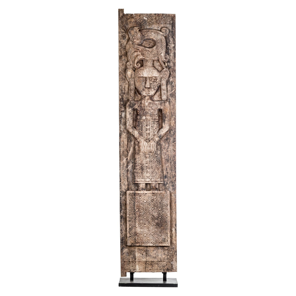 Handgefertigte grosse Skulptur aus antikem Holz - Maison Oudh