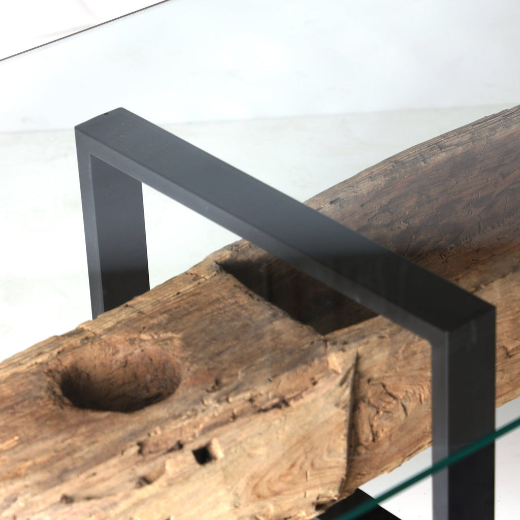 Handgefertigter Esstisch Unikat aus Tropenholz kombiniert mit einer Glasplatte - Maison Oudh