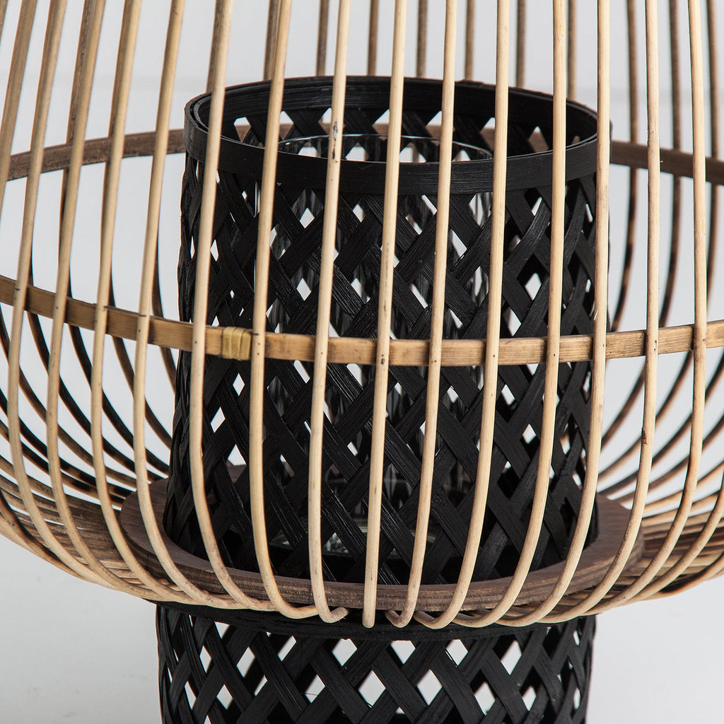 Modernes Design: Kerzenhalter aus Bambus und Rattan in Schwarz und Natur- Maison Oudh