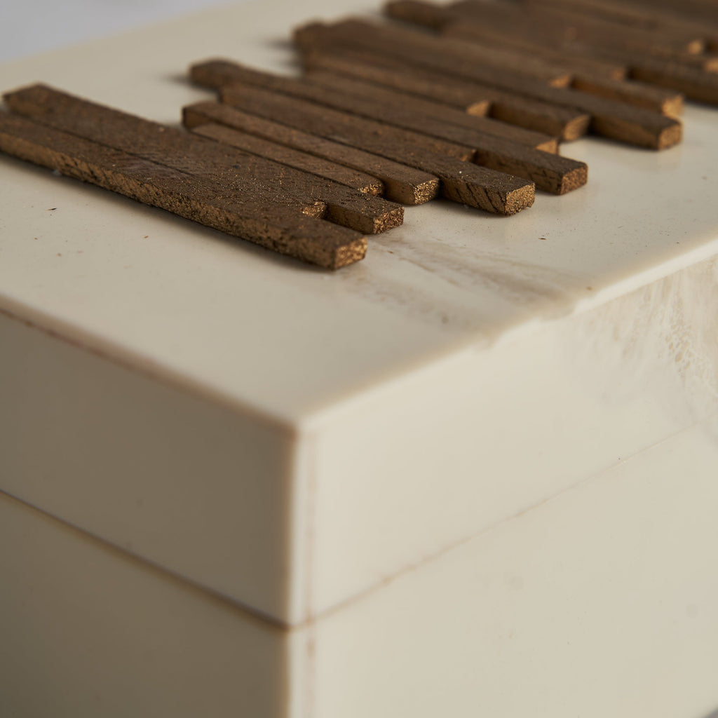 Rechteckige elfenbeinfarbige Box aus Bone mit Deckel - Maison Oudh