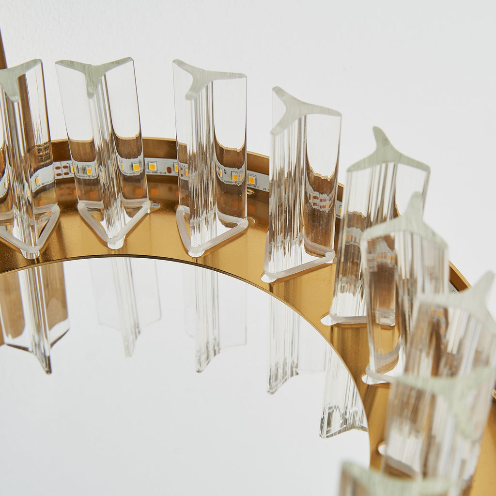 Runde Wandleuchte in Gold kombiniert mit Kristallglas - Maison Oudh