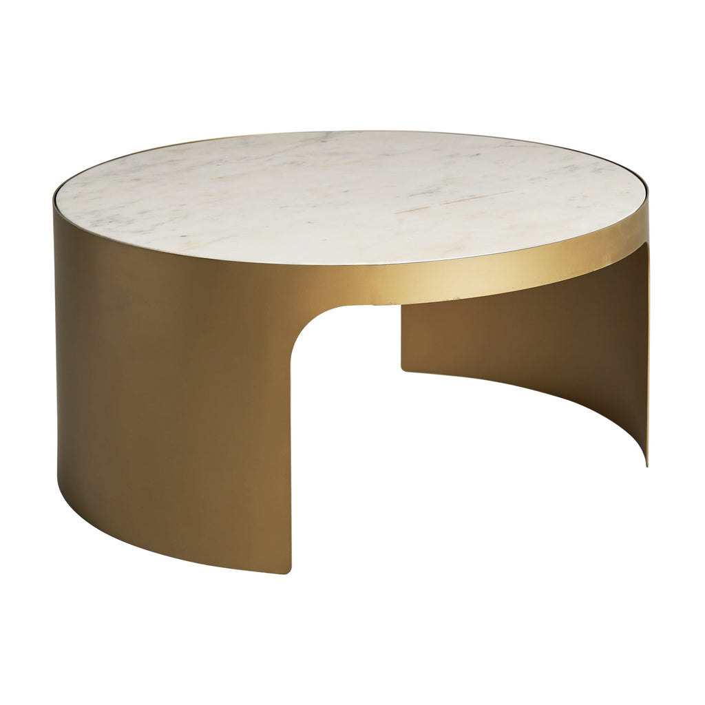 Runder Couchtisch in Gold kombiniert mit einer weissen Tischplatte - Maison Oudh