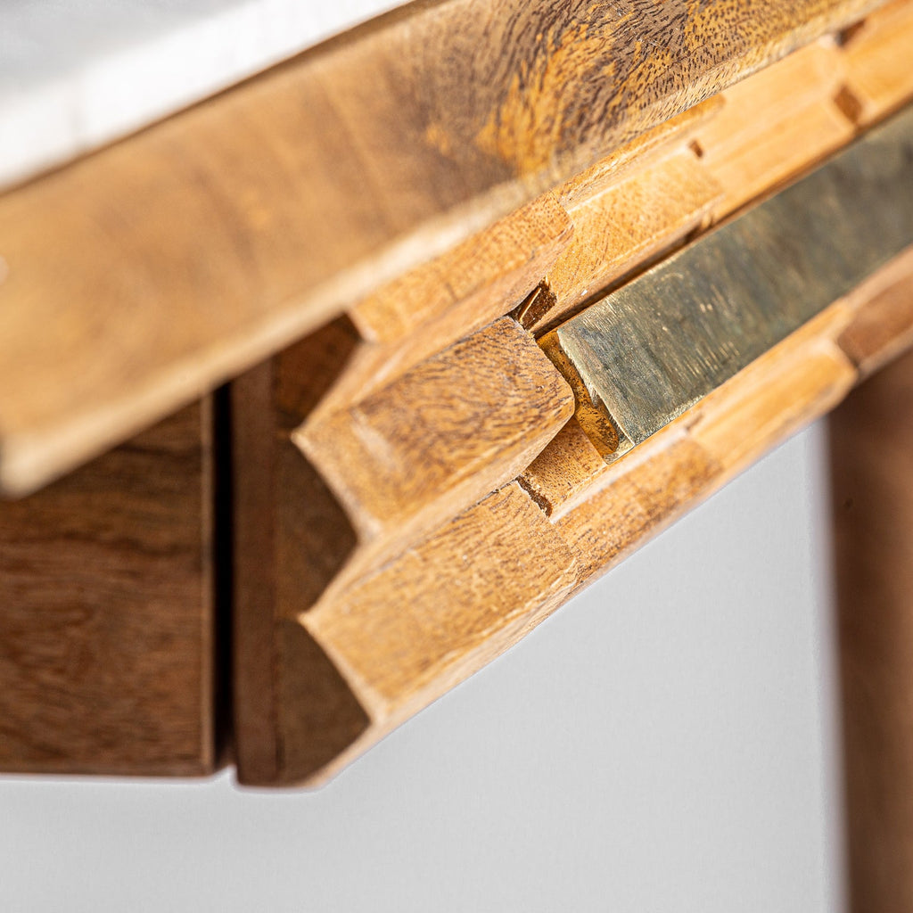 Schreibtisch aus Mangoholz kombiniert mit Marmor - Maison Oudh