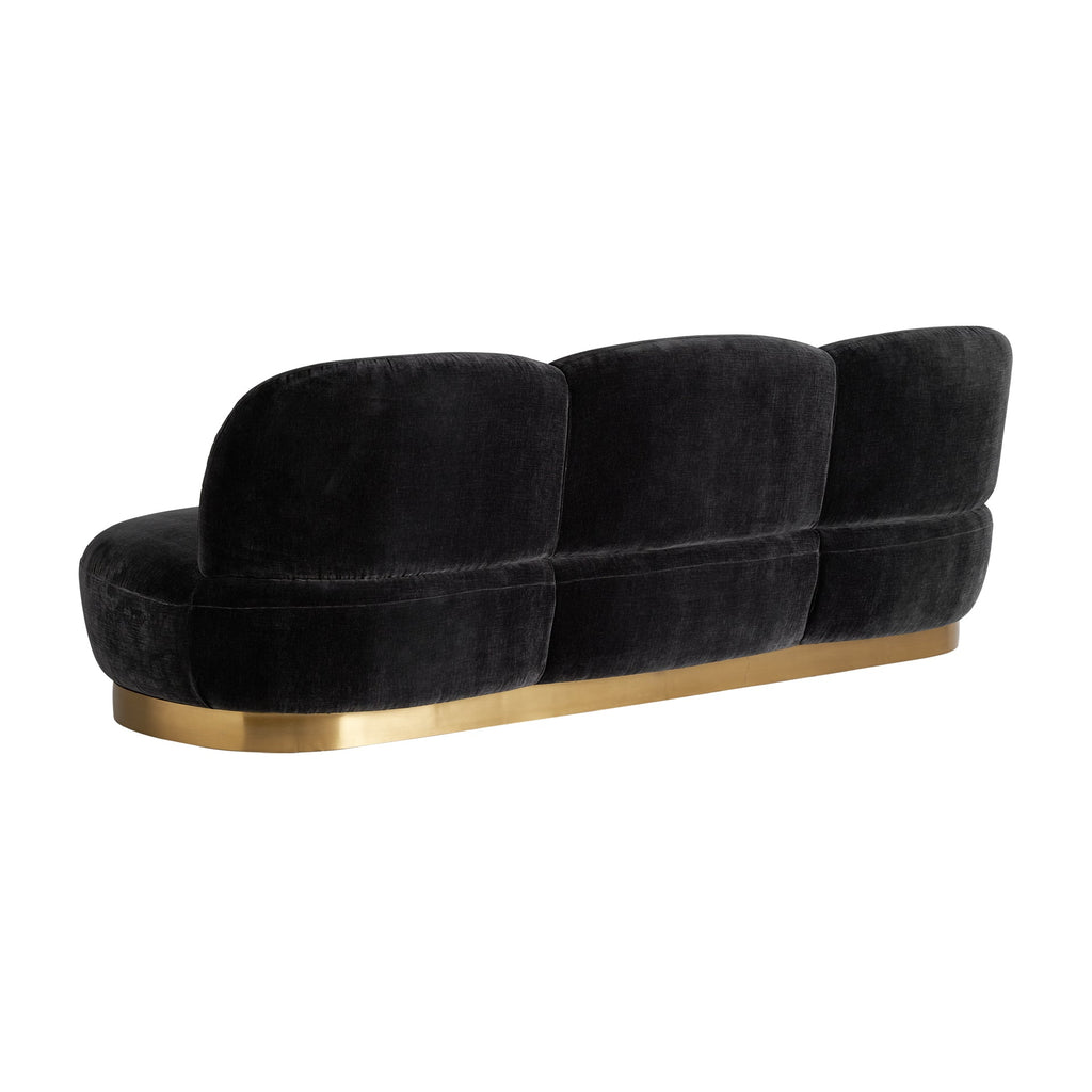 Schwarzes Sofa aus Samt kombiniert mit Gold - Maison Oudh