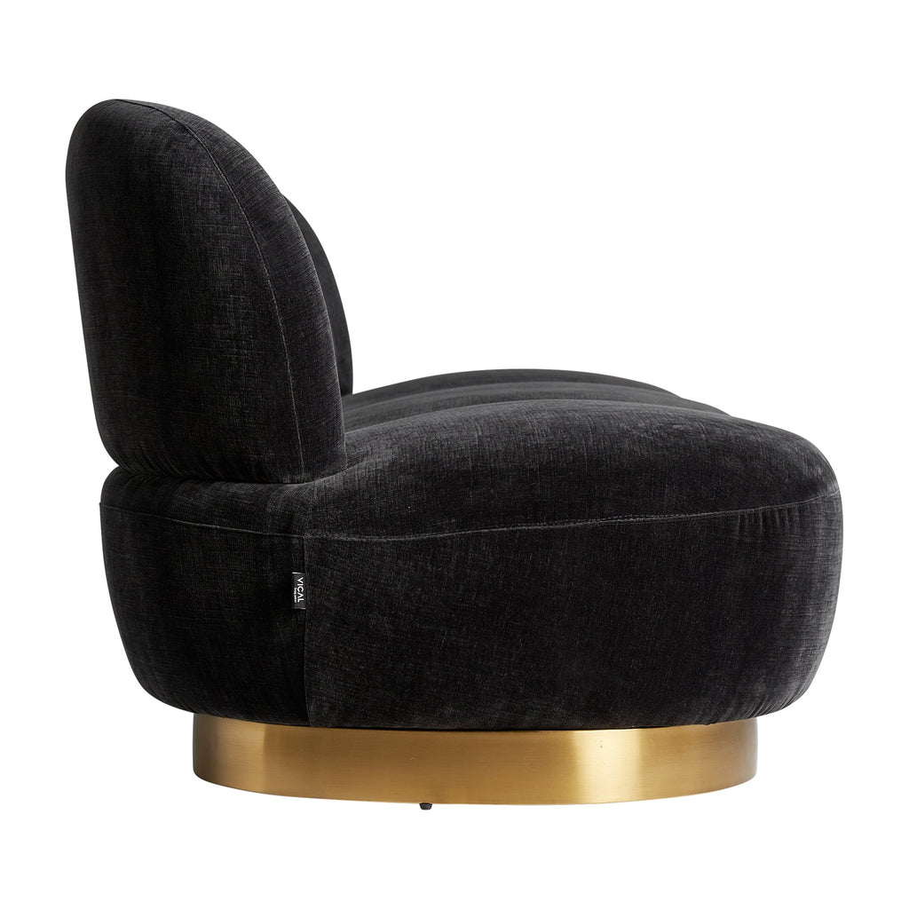 Schwarzes Sofa aus Samt kombiniert mit Gold - Maison Oudh