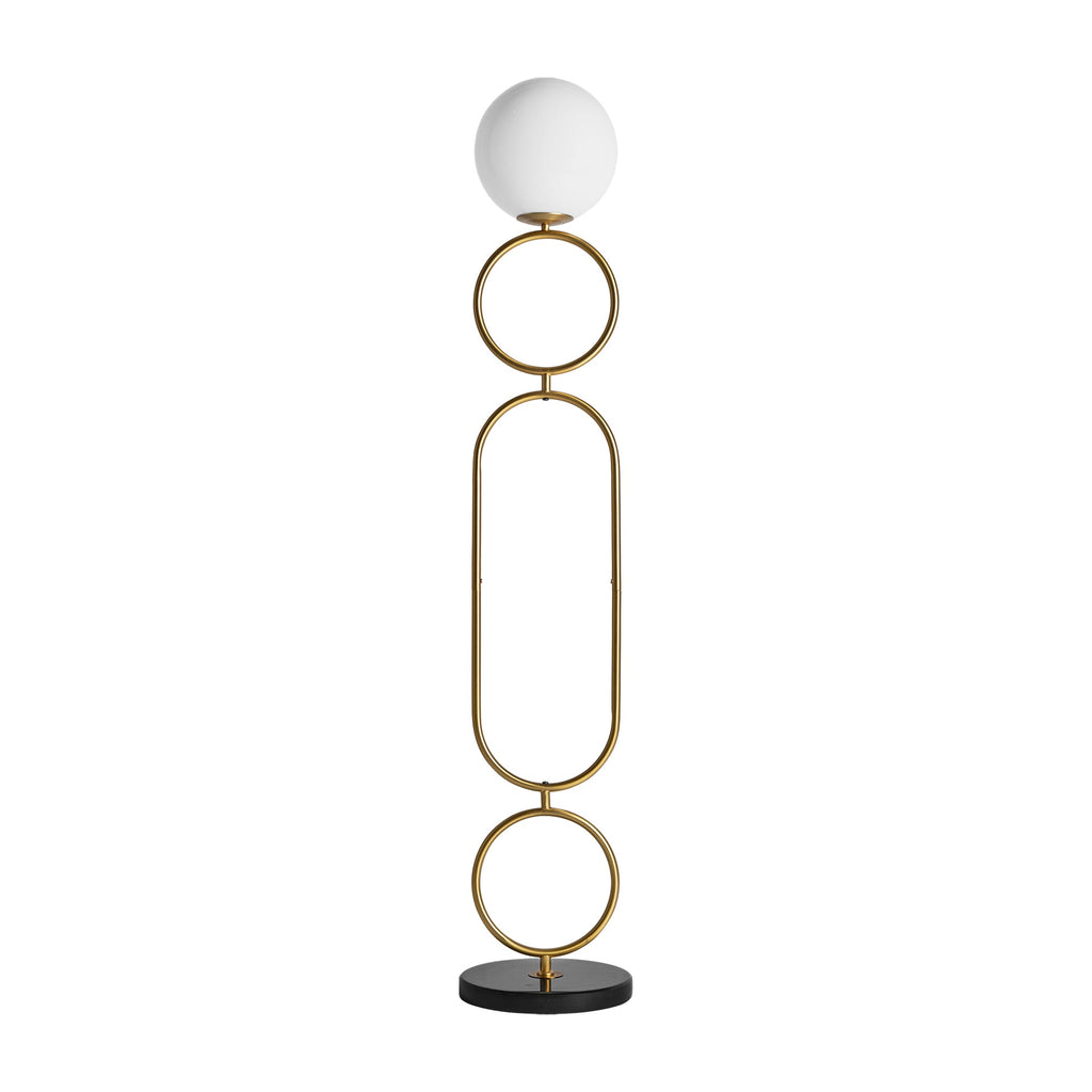 Stehlampe in Gold kombiniert mit einer weissen Glaskugel und schwarzem Marmor - Maison Oudh