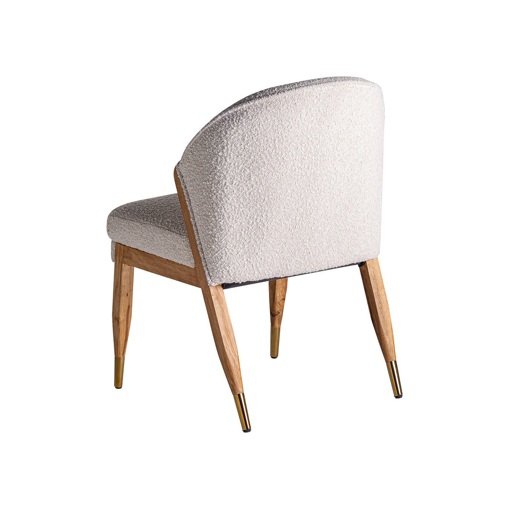 Stuhl aus Kiefernholz kombiniert mit weissem Bouclé - Maison Oudh