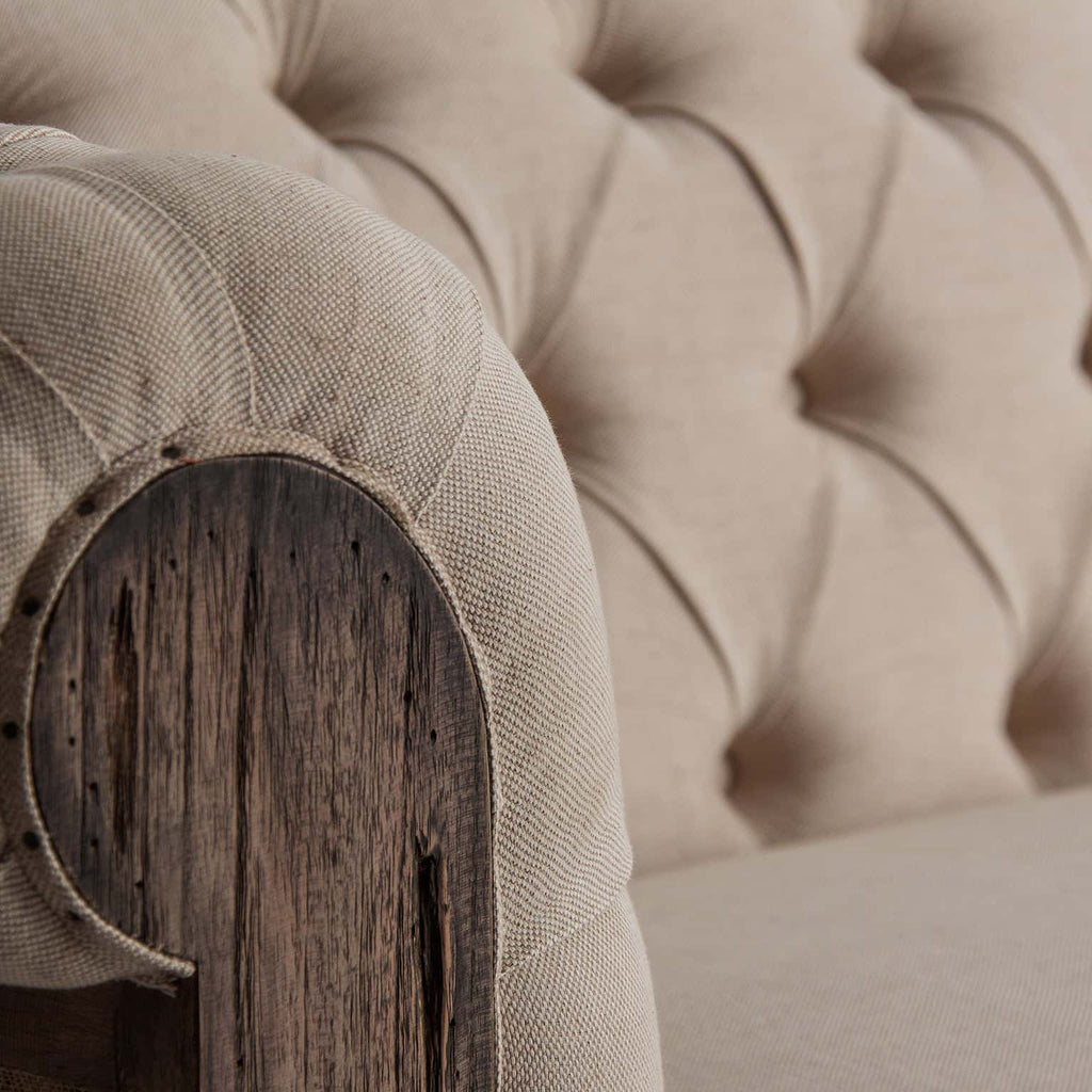 Handgefertigtes Vintage Chesterfield Sofa in Beige 
