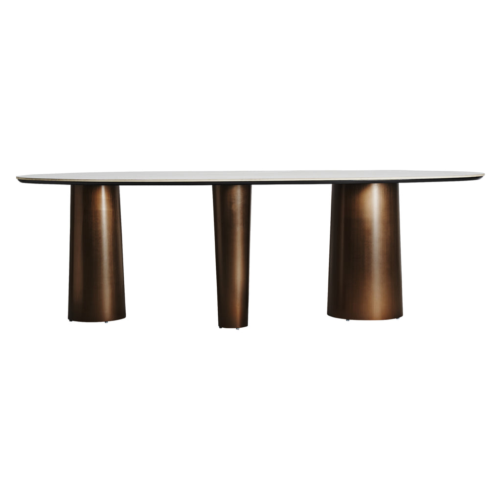 Ovaler Esstisch mit Weißer Kunstmarmorplatte und Goldbraunen Beinen