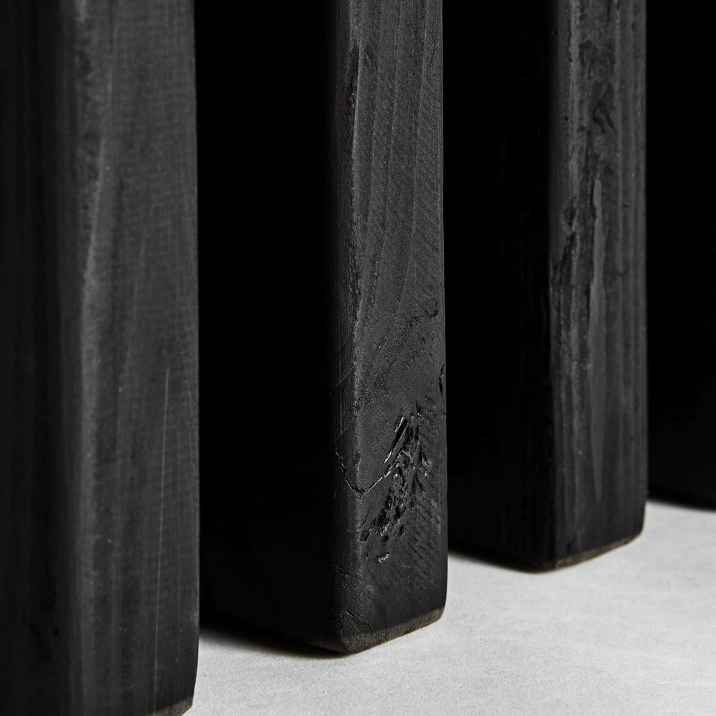 Handgefertigter Art-Deco-Beistelltisch aus Holz in Schwarz