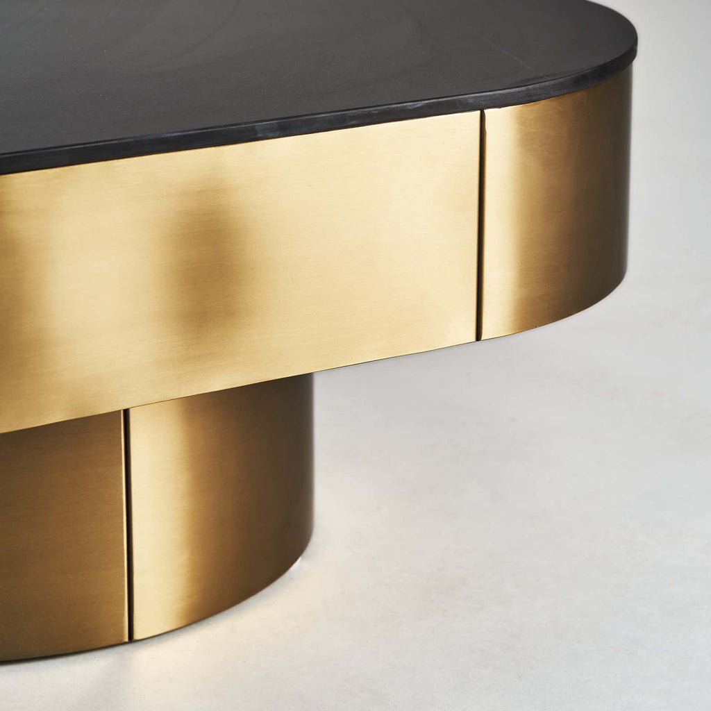 Eckiger Lounge Couchtisch im Art-Deco-Stil in Schwarz & Gold