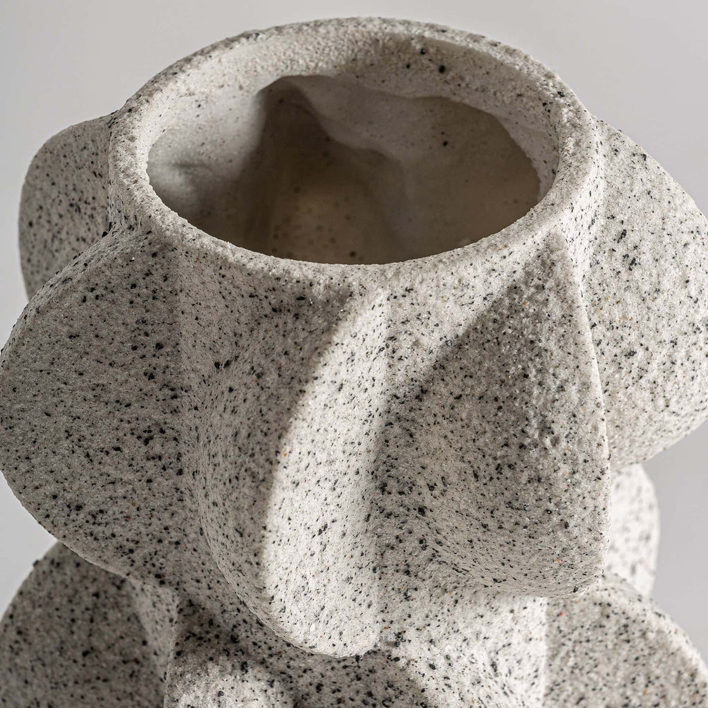Graue Art Deco Vase aus Harz 