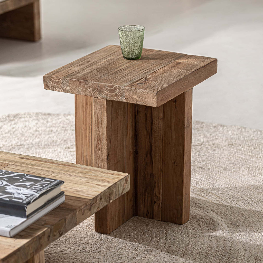 Eckiger Outdoor Beistelltisch aus Suarholz 