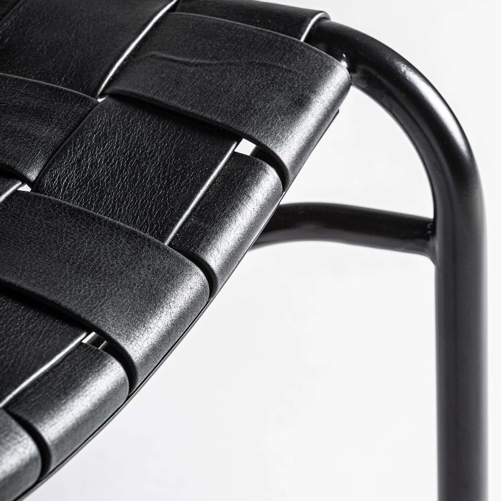 2er Set Stühle: Schwarzes Eisen und Ledergeflecht im Contemporary Design 