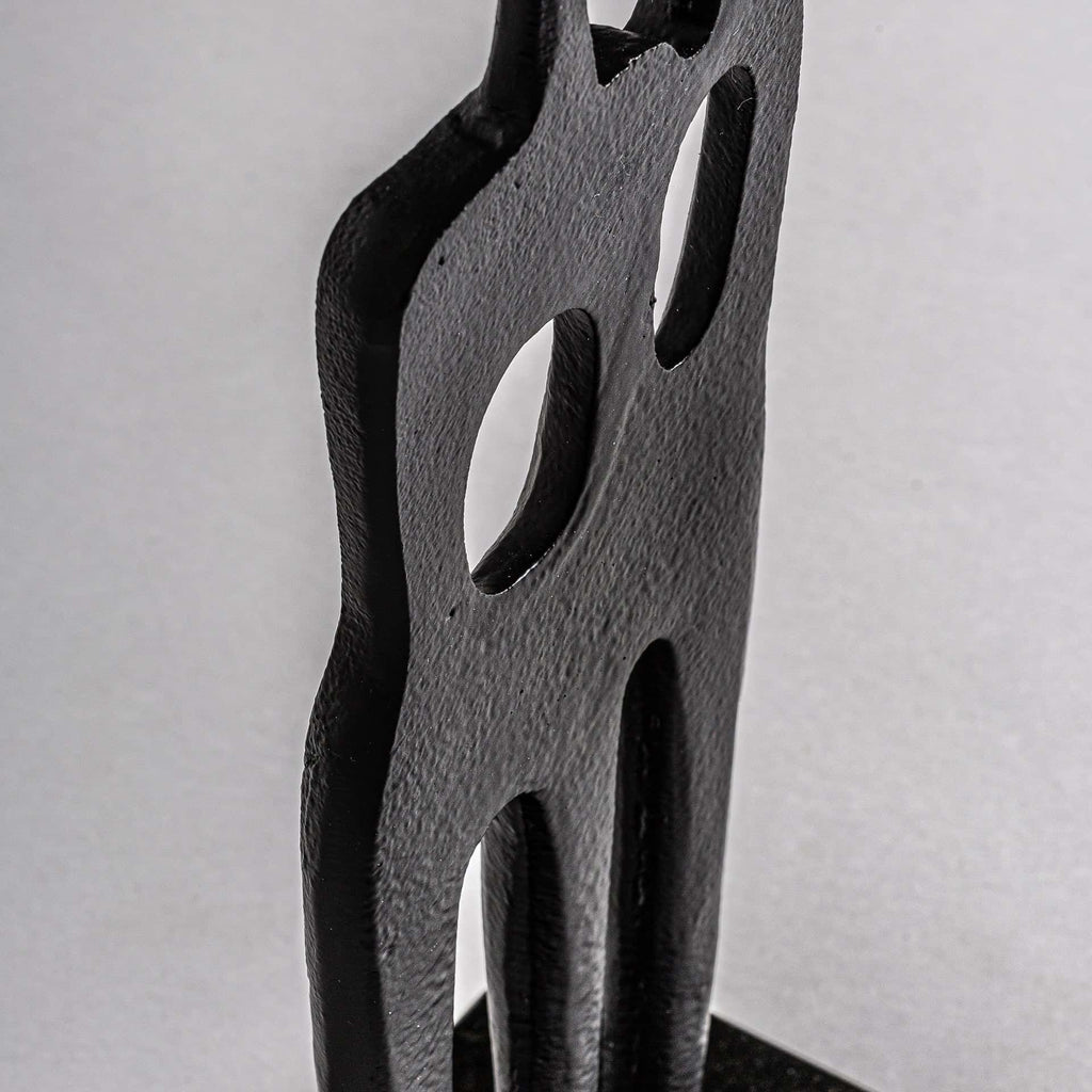 Schwarze Dekofigur im Contemporary Design
