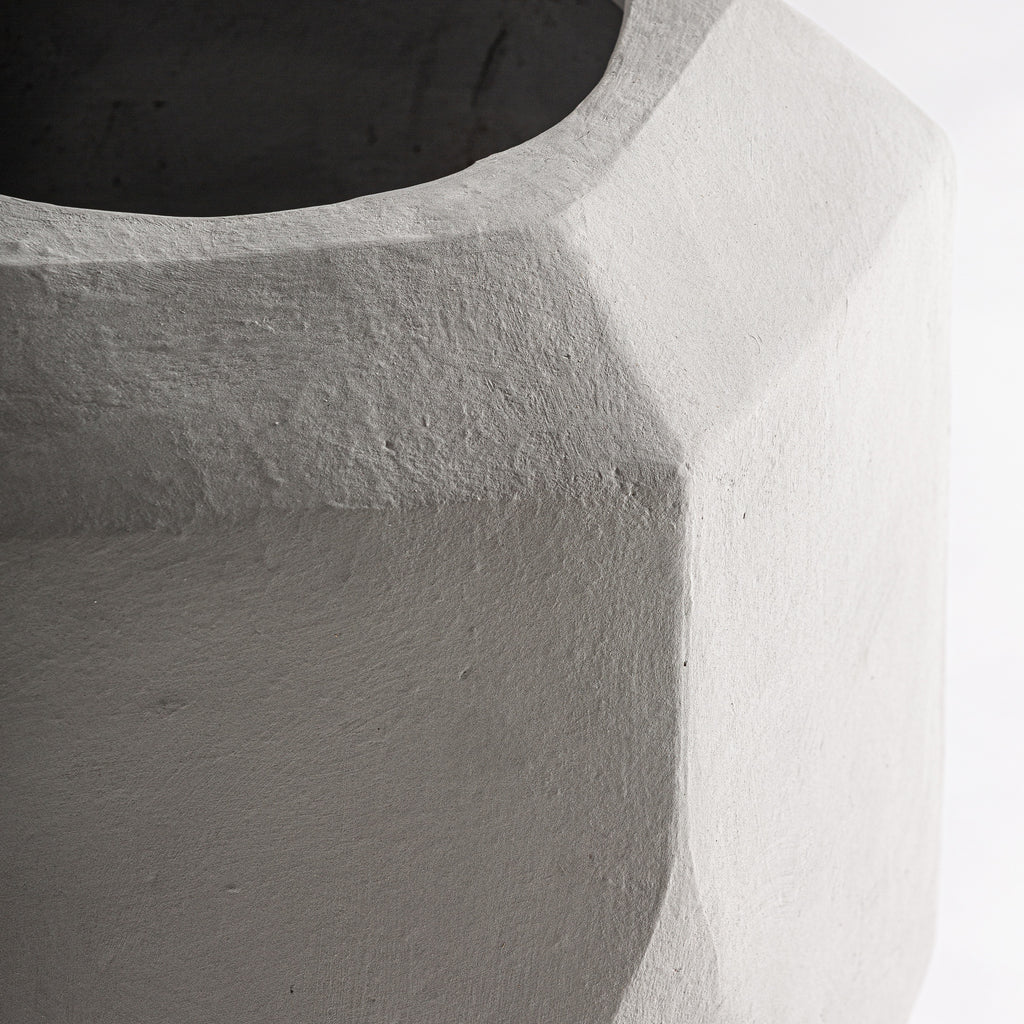 Graue Vase aus Beton im Contemporary Stil, handgefertigt.