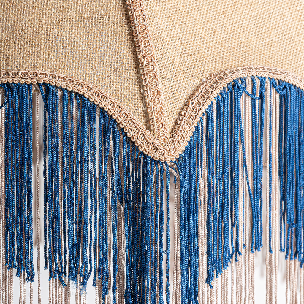 Boho Deckenleuchte aus Jute mit Fransen in Beige und Blau, handgefertigt