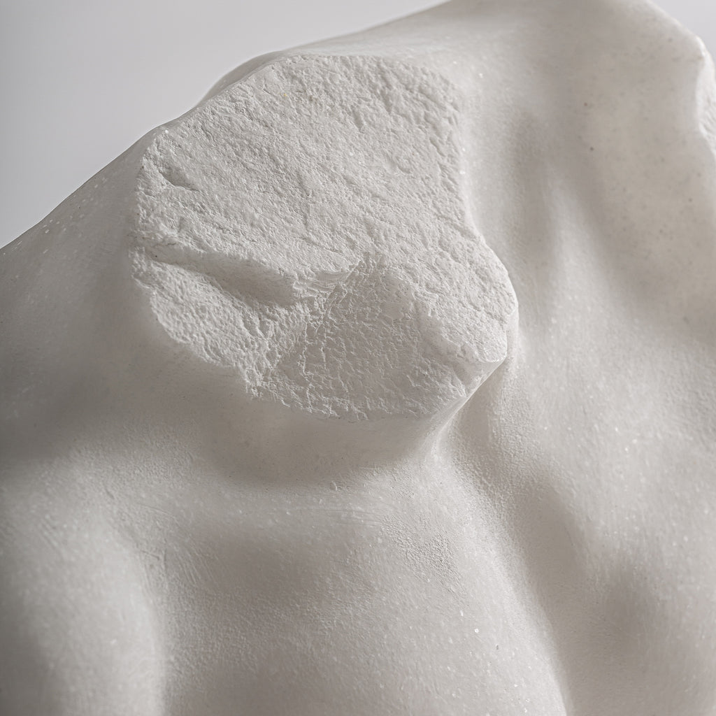 Büste in cremeweiss aus resin 