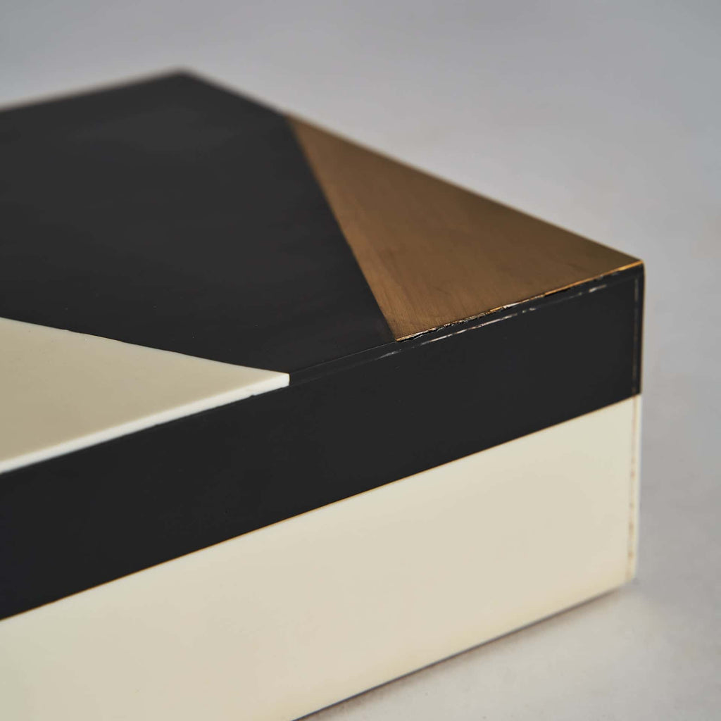 Aufbewahrungsbox mit Deckel aus Bone in Schwarz und Ivory - Maison Oudh