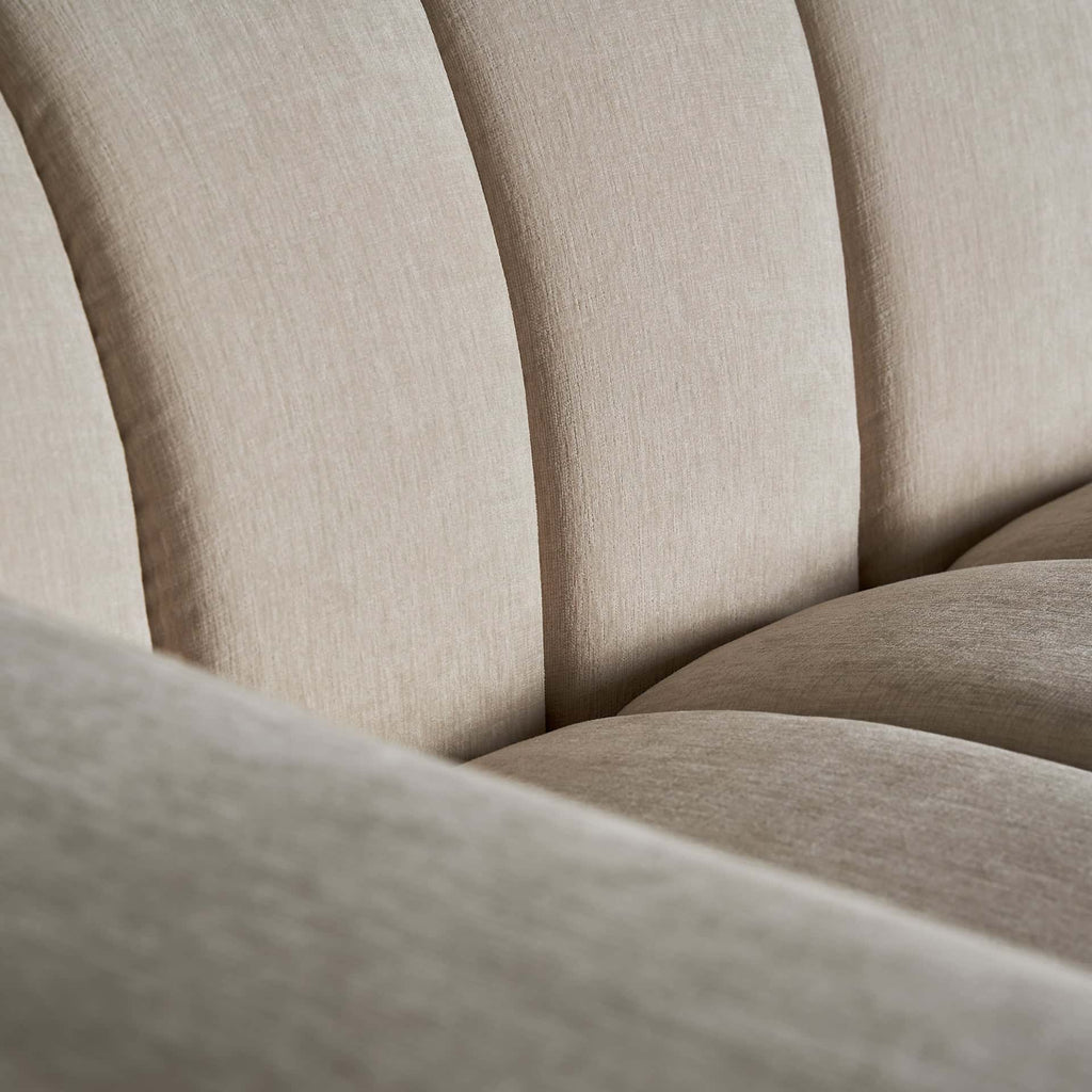 Cremefarbenes 3-Sitzer Sofa - Maison Oudh