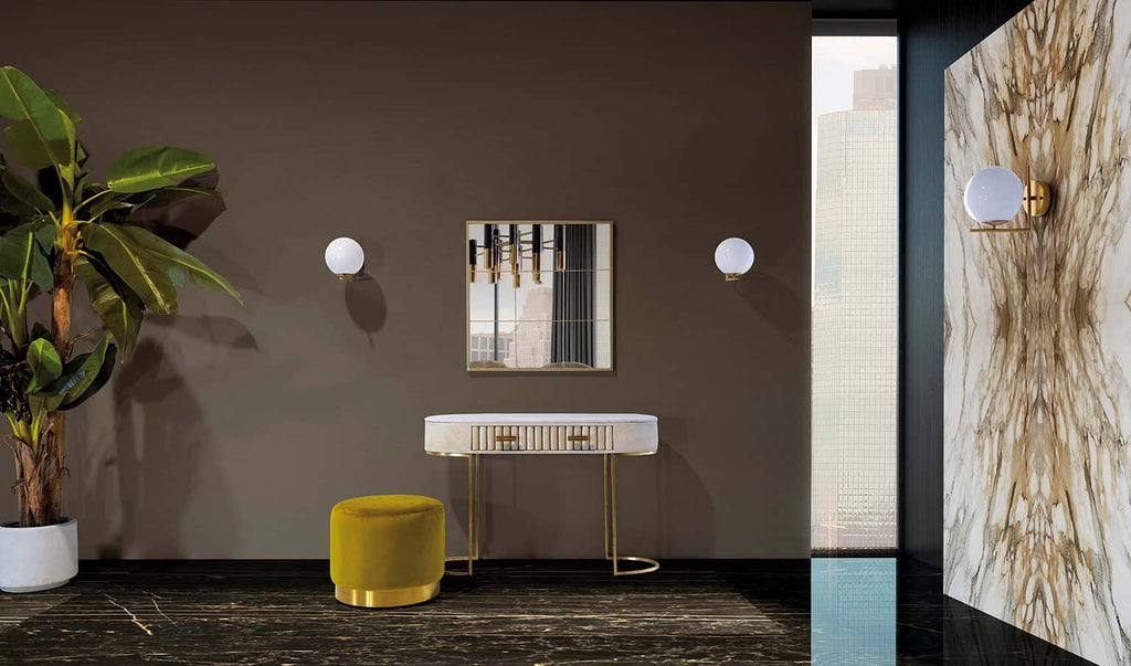 Eckiger Spiegel in Gold - Maison Oudh
