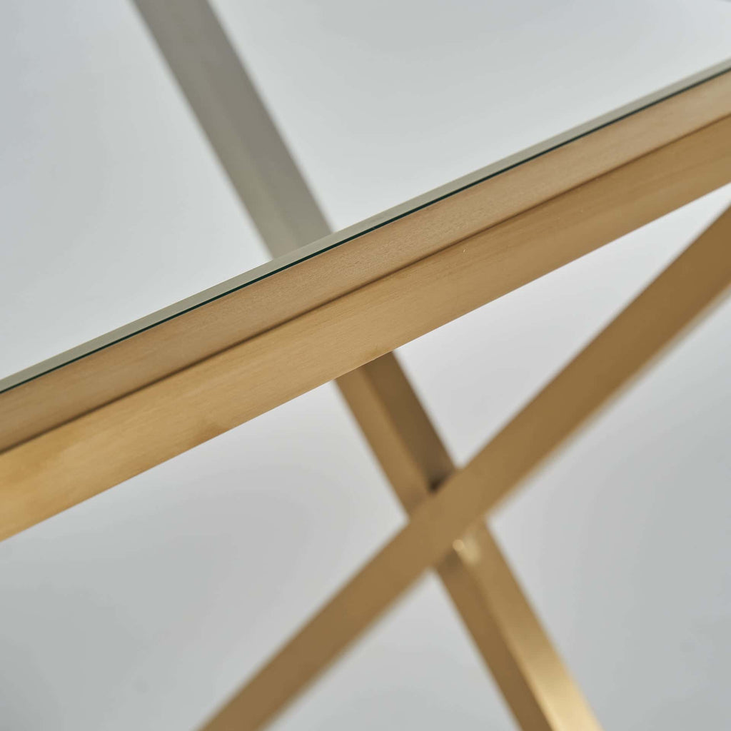 Goldener Schreibtisch mit einer Tischplatte aus Kristallglas - Maison Oudh