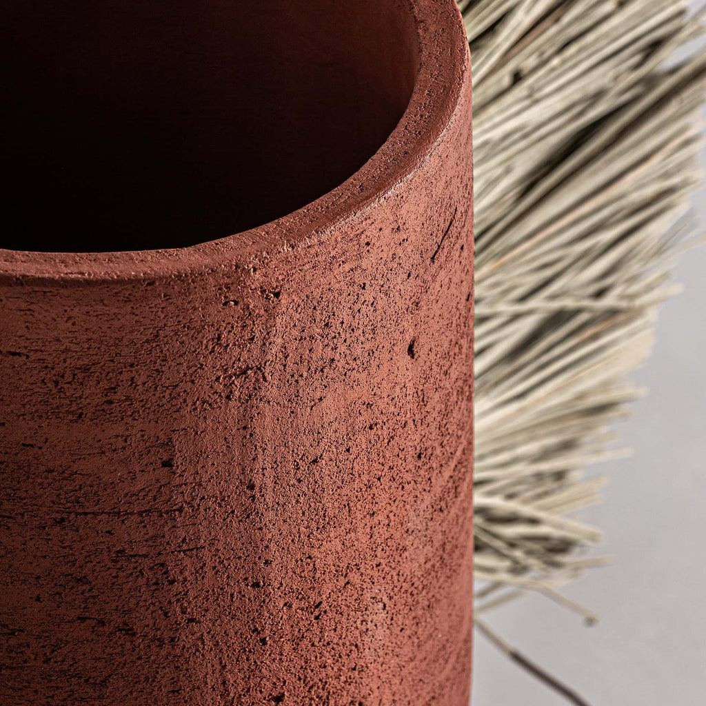 Handgefertigte Braune Terrakotta-Vase mit Jutegeflecht - Maison Oudh