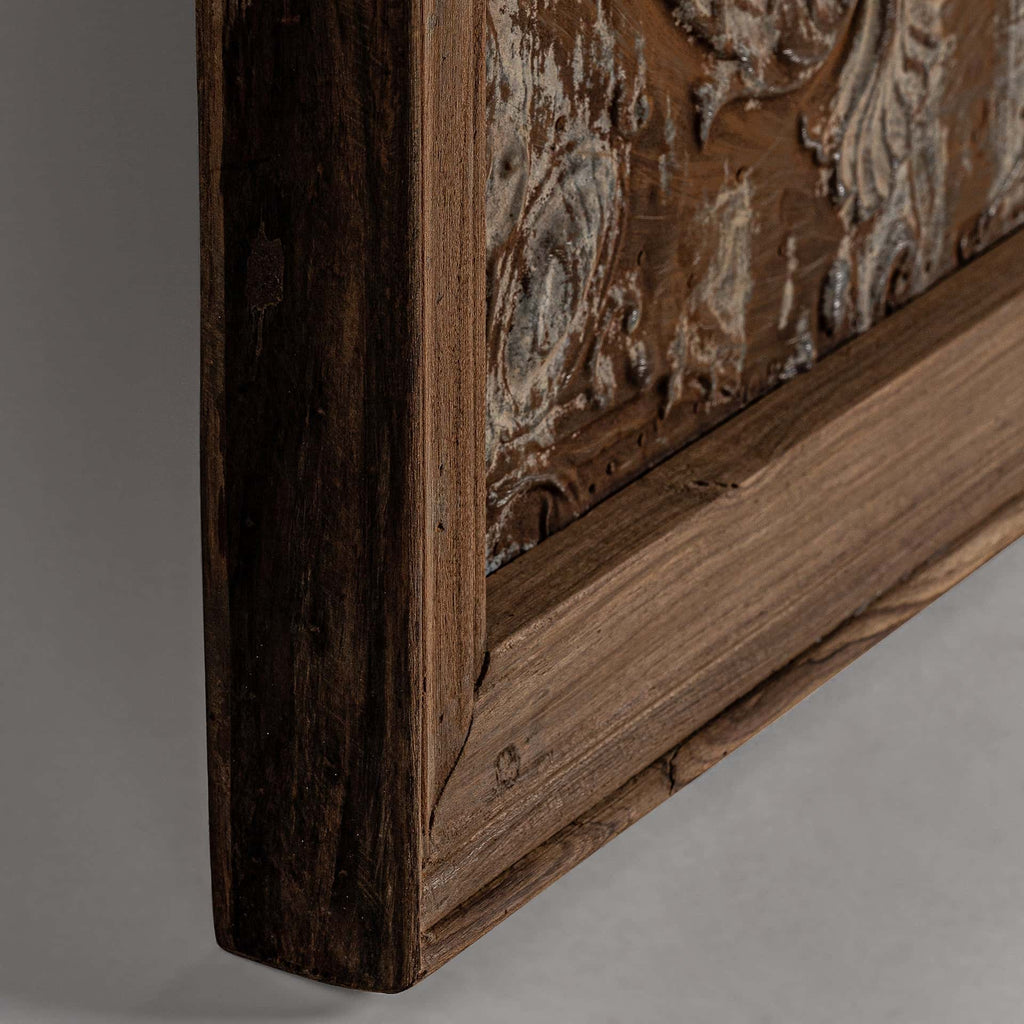 Handgefertigte Wandkunst Unikat aus Mangoholz mit Verzierungen - Maison Oudh