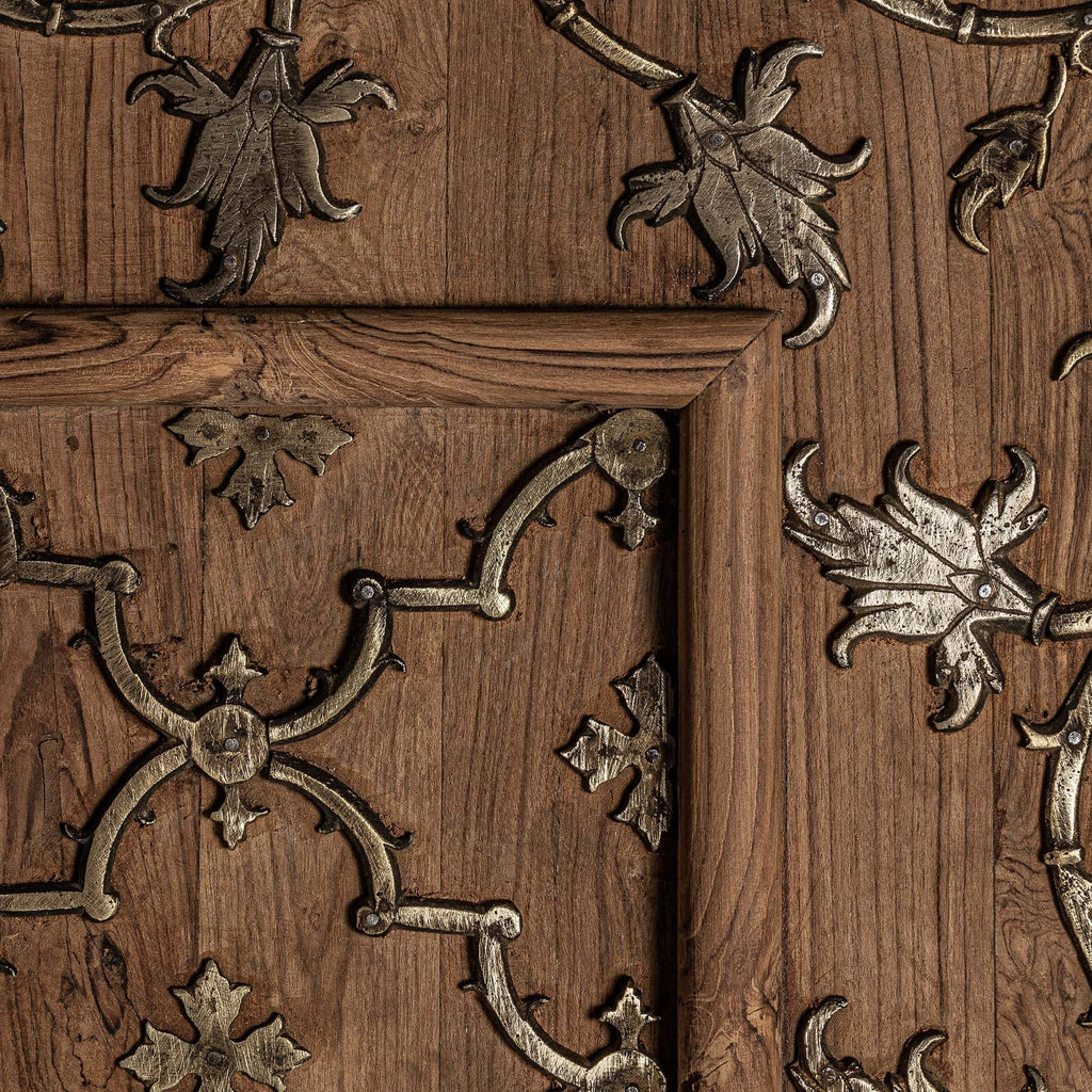 Handgefertigte Wandkunst Unikat aus Mangoholz verziert mit Ornamenten - Maison Oudh