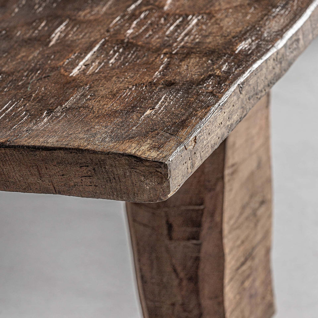 Handgefertigter Couchtisch aus Naga Holz im Ethnic Design - Maison Oudh