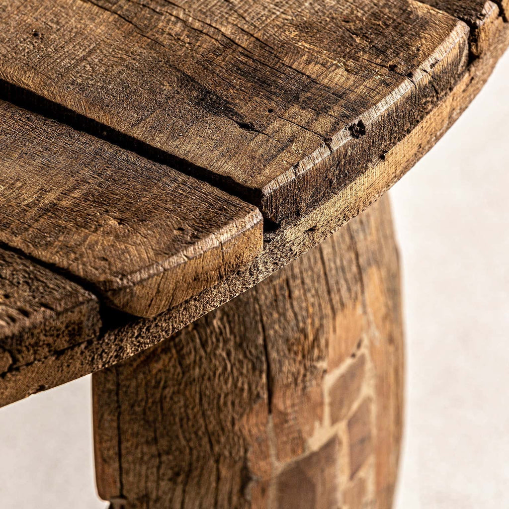 Handgefertigter Couchtisch aus recyceltem Mangoholz - Maison Oudh