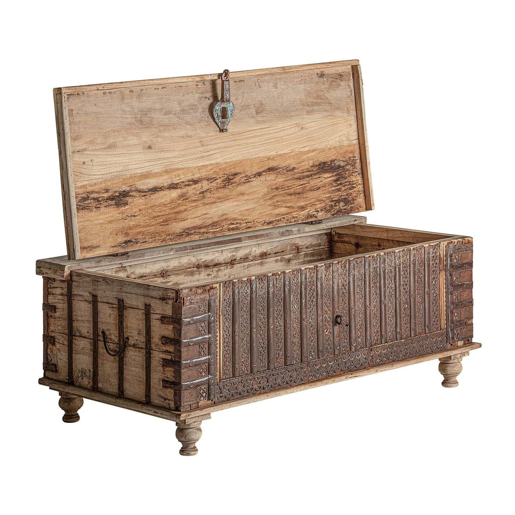 Handgefertigter Couchtisch Truhe aus Teakholz mit Stauraum - Maison Oudh