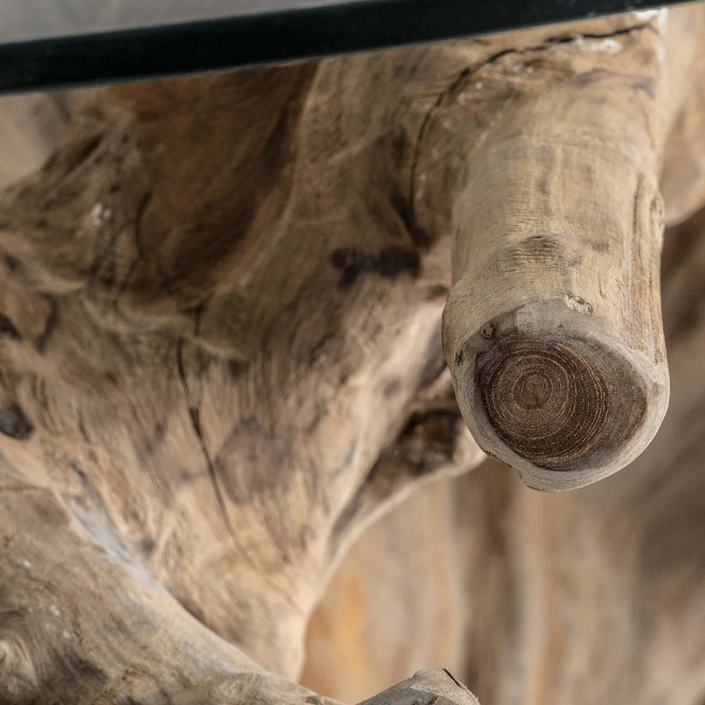 Handgefertigter Esstisch aus Teakbaumwurzel mit einer Glasplatte - Maison Oudh
