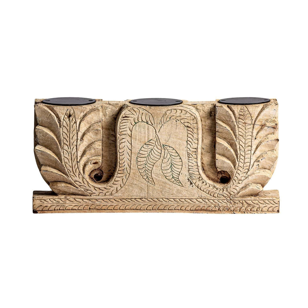 Handgefertigter Kerzenhalter aus Teakholz im Ethno Design - Maison Oudh