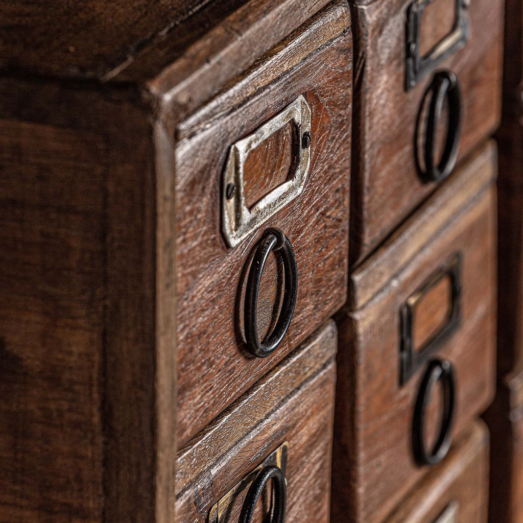 Handgefertigtes Sideboard aus Teakholz mit vielen Schubladen - Maison Oudh