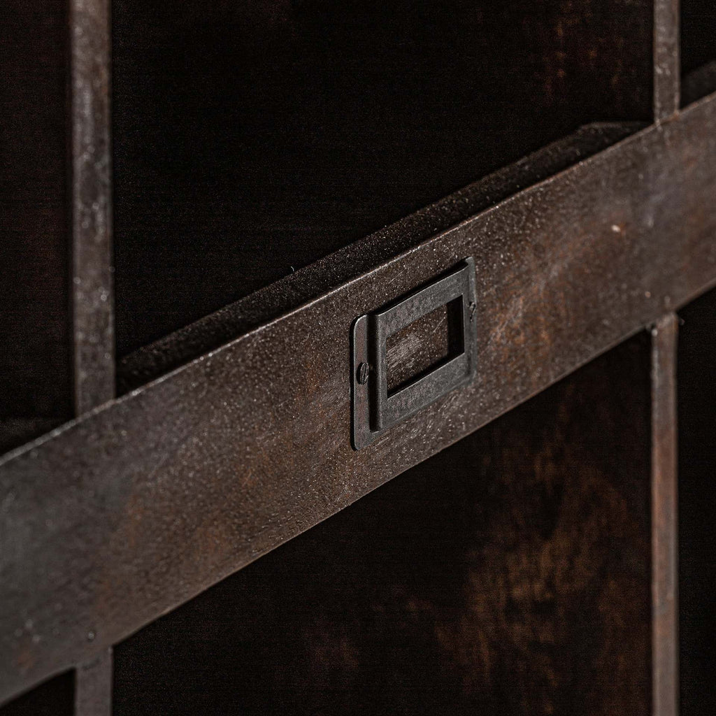 Handgefertigtes Teakholz-Regal im klassischen Stil - Einzigartige Eleganz für Ihr Zuhause - Maison Oudh