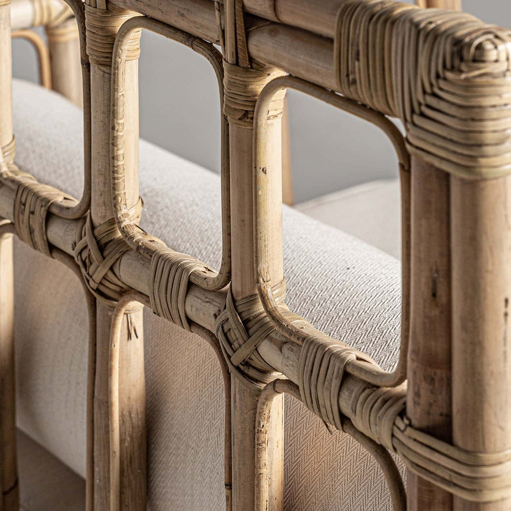 Helles Sofa aus Rattan kombiniert mit Baumwolle (inklusive Kissen) - Maison Oudh