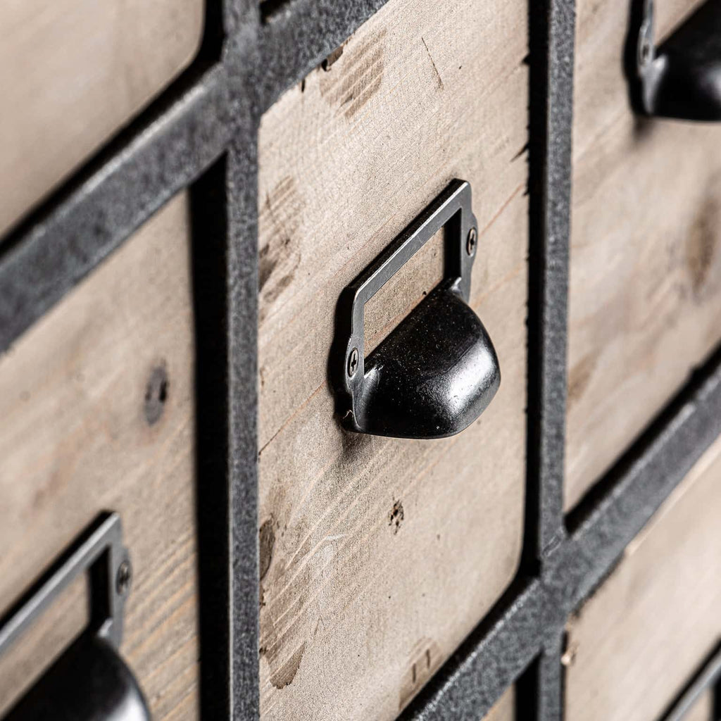 Kommode aus Ulmenholz mit vielen Schubladen im Industrial Stil - Maison Oudh