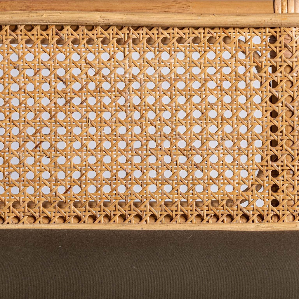 Rattan-Sofa in Camel im Contemporary Design mit Wiener Geflecht - Maison Oudh