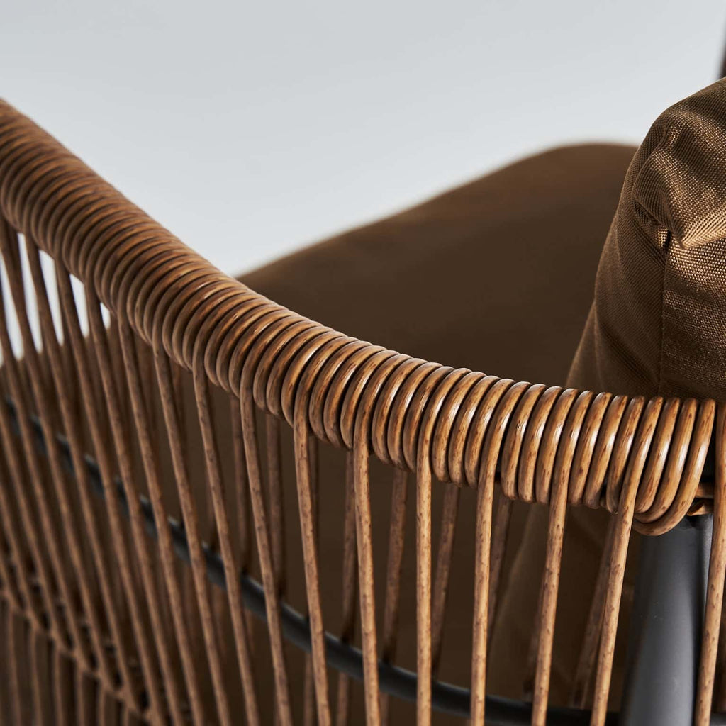 Rattansessel in Natur mit Polsterkissen - Maison Oudh