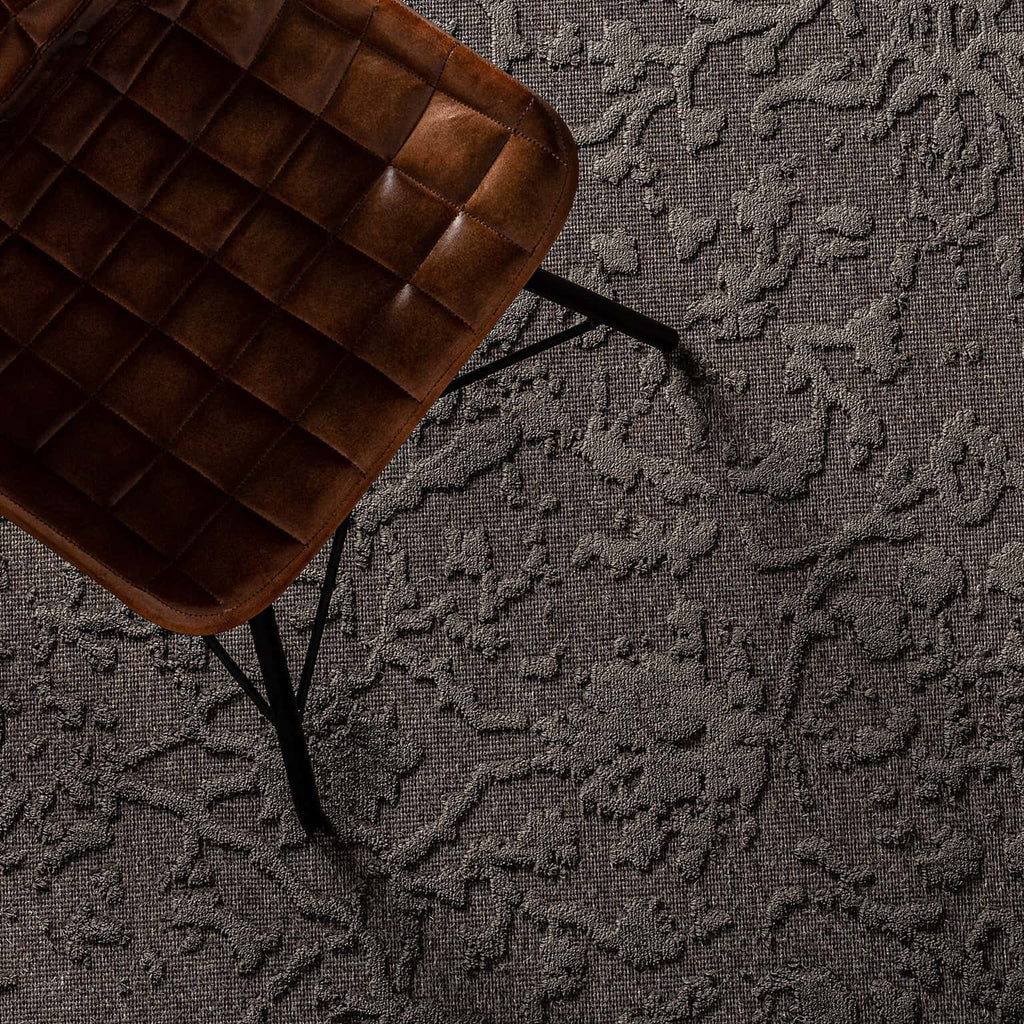 Rechteckiger Klassischer Viskose-Teppich in Edelschwarz - Maison Oudh