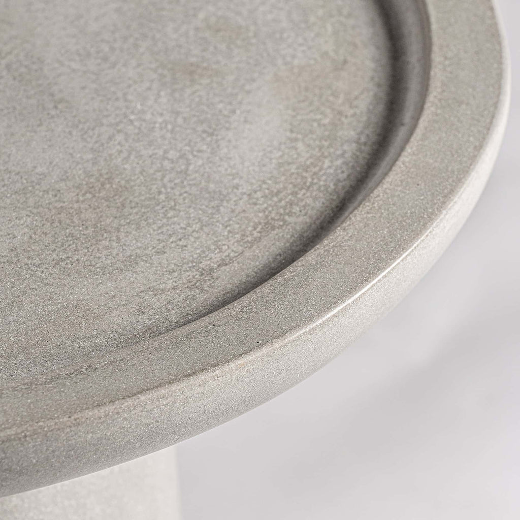 Runder Beistelltisch aus Beton in Grau -gross- - Maison Oudh