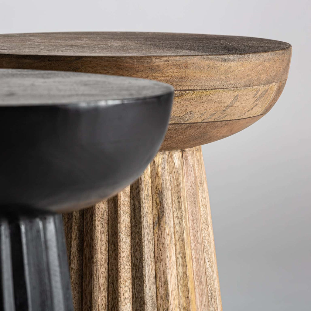 VICAL DESIGN Exklusiv: Runder Designer-Beistelltisch PLISSÉ Mangoholz in Natürlicher Eleganz