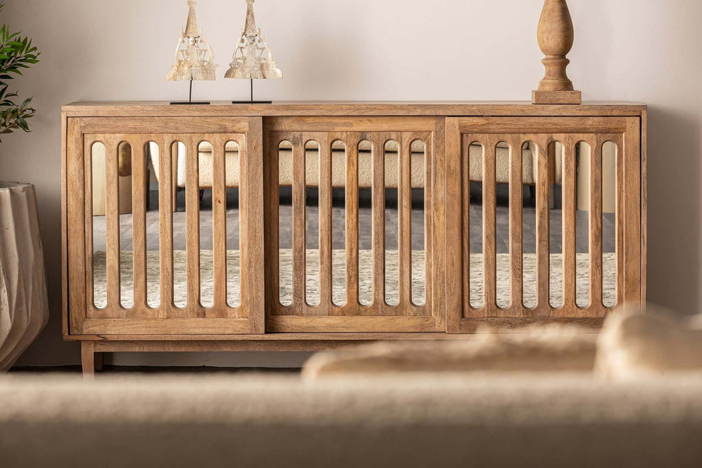 Sideboard aus Mangoholz im Contemporary Stil mit dekorativer Spiegelfront - Maison Oudh