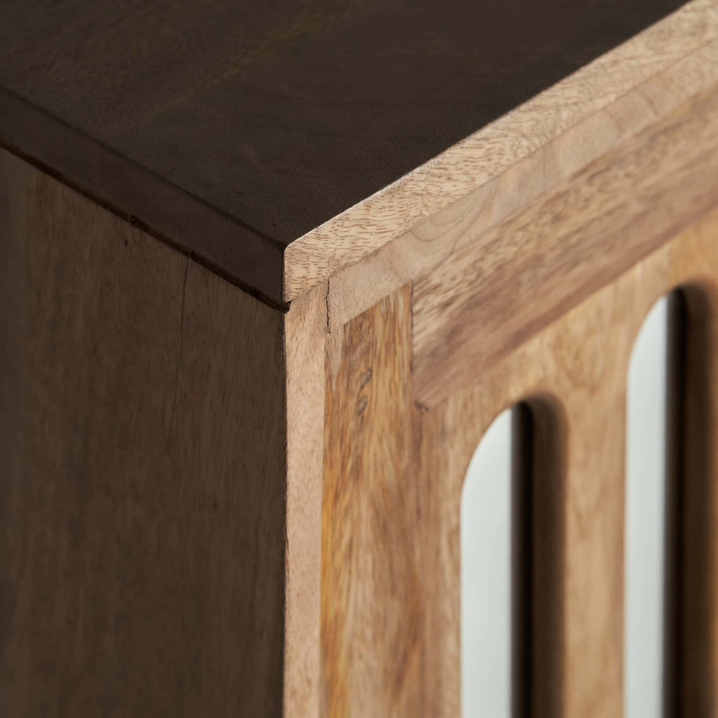Sideboard aus Mangoholz im Contemporary Stil mit dekorativer Spiegelfront - Maison Oudh